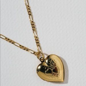 New Vanessa Mooney The lover locket necklace gold